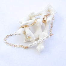 Load image into Gallery viewer, Pearl Bracelet