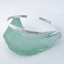 Load image into Gallery viewer, Hawaiian Cuff