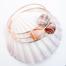 Load image into Gallery viewer, Beach Bangle with Cone Shell