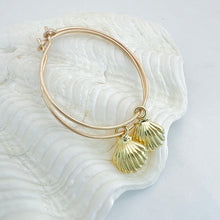 Load image into Gallery viewer, Lani&#39;s Hoops with Sea Shells