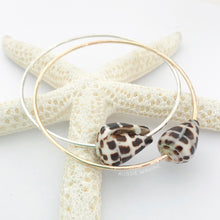 Load image into Gallery viewer, Beach Bangle with Cone Shell - Aussie Wahine