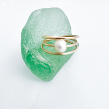 Load image into Gallery viewer, Pearl Wrap Ring