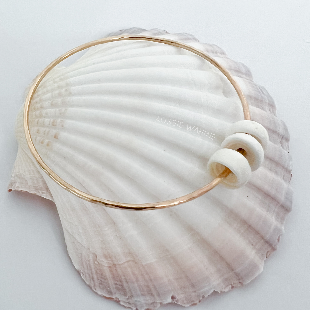 Beach Bangle with Puka Shells - Aussie Wahine