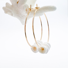 Load image into Gallery viewer, Lani&#39;s Hoops with Puka Shells - Aussie Wahine