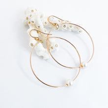 Load image into Gallery viewer, Maui Hoops with Freshwater Pearls